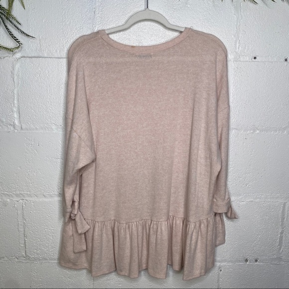 Soprano Pink Peplum Hem Hi/Low Super Soft Long Tie Sleeve Top Size large - Picture 5 of 8